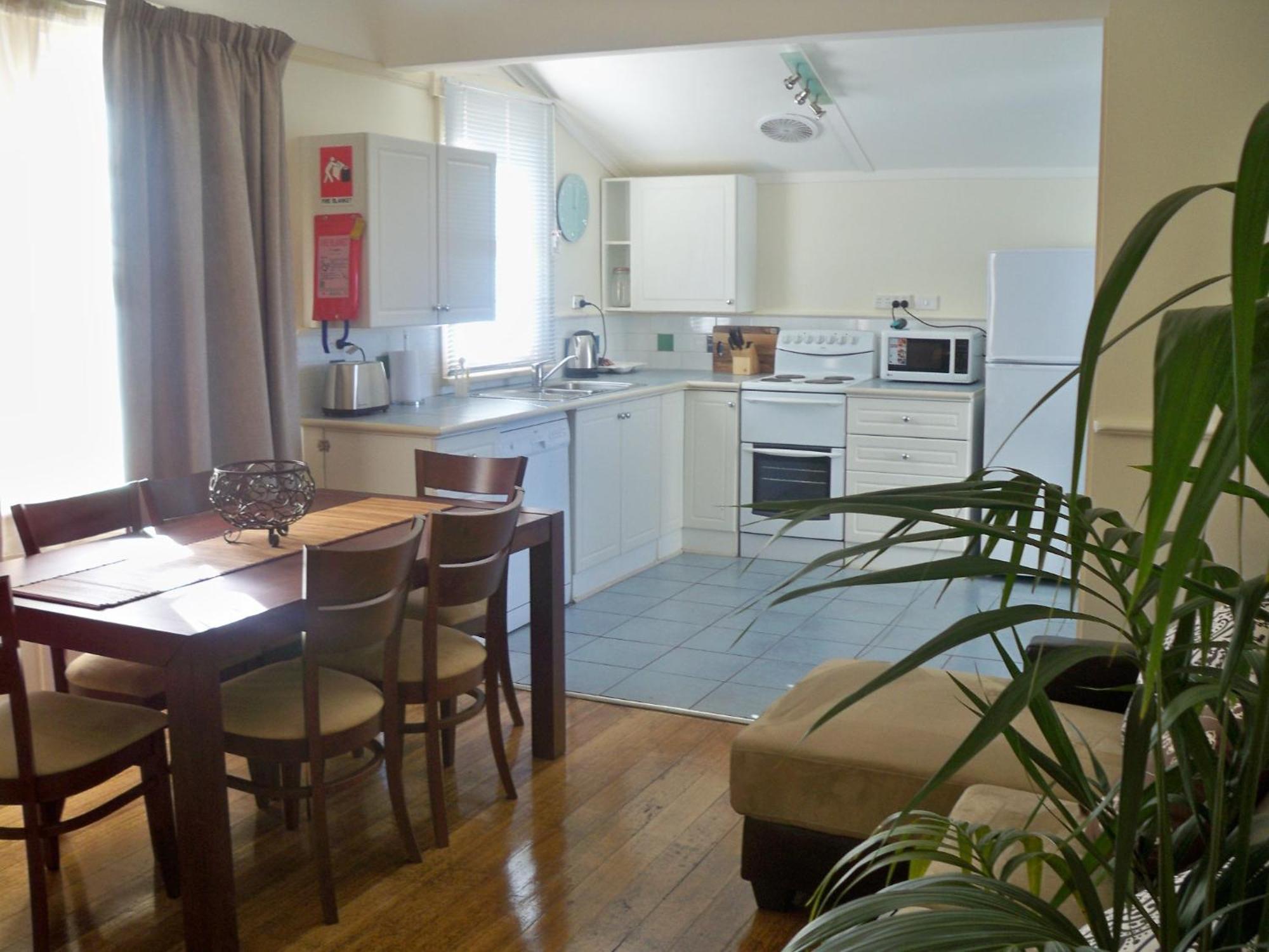 Moonah Central Apartments Хобарт Экстерьер фото
